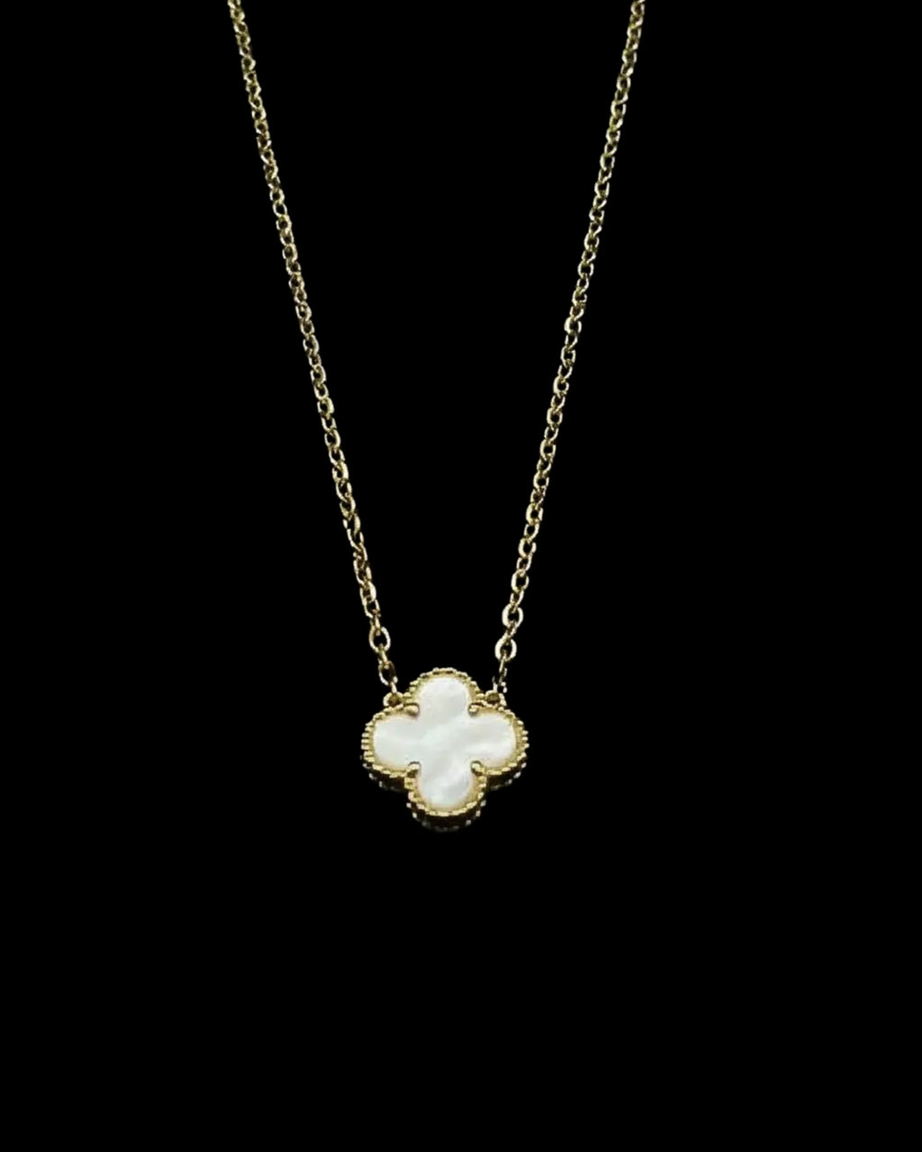 Clover Marbella Pendant (White)